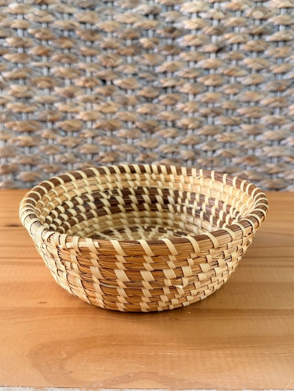Sweet Grass Basket Charleston South Carolina Pine Needle Knots Tight Weaving 7”